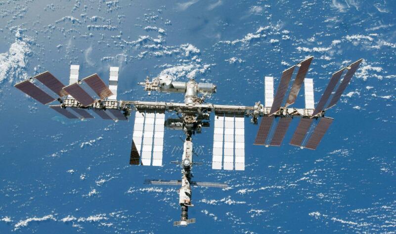 国际空间站的氧气是怎么来的？为什么一直用不完？
